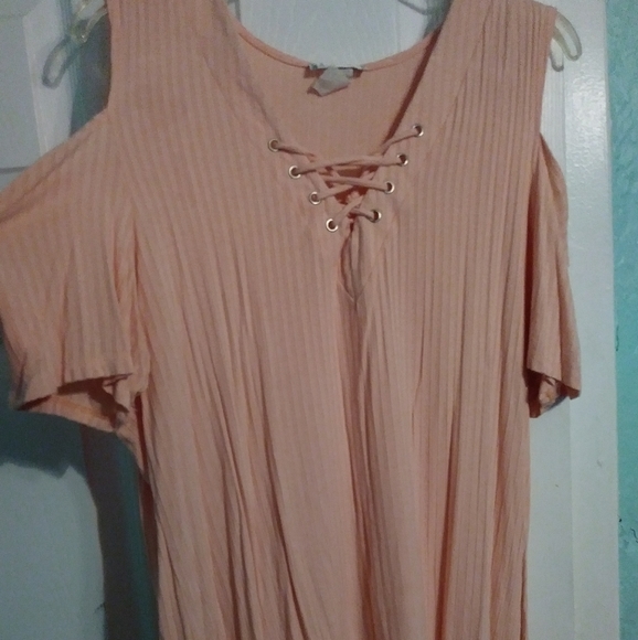 Top - Picture 2 of 2